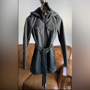 BCBGeneration Water Resistant Olive Green Trench Coat with Belt Size L NWT